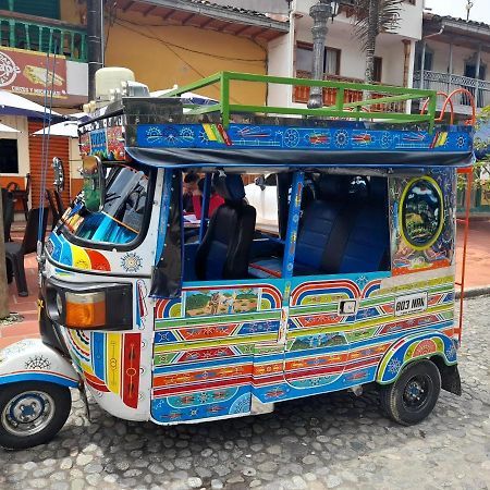 El Paraiso Paisa 5 Minutos Del Malecon Parqueadero Privado A Guatapé 외부 사진