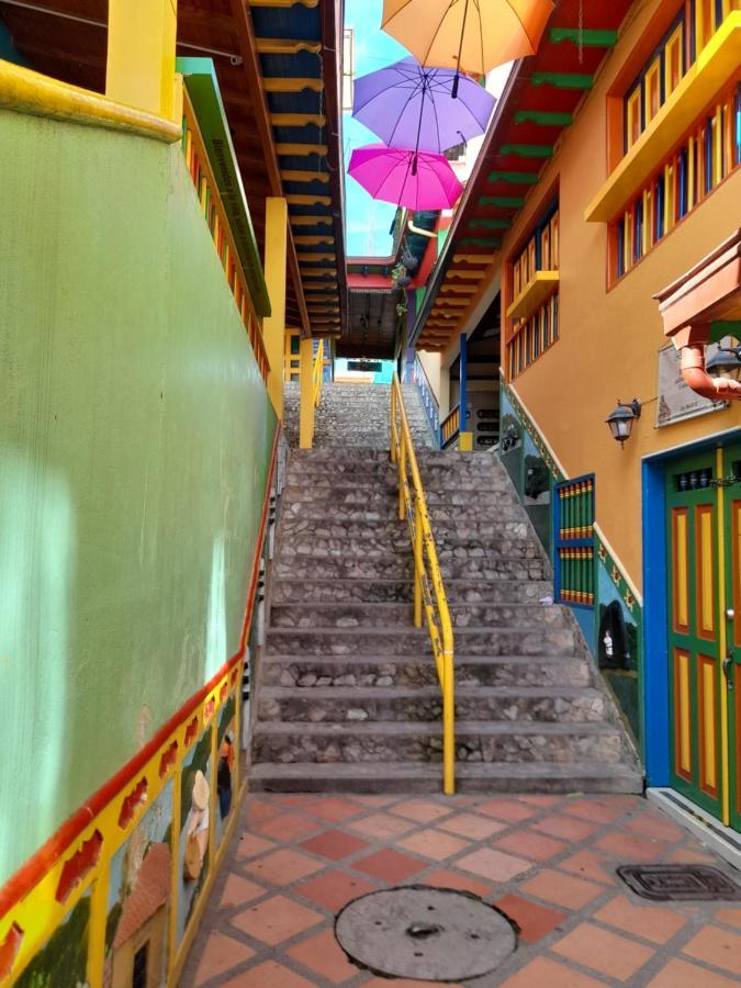 El Paraiso Paisa 5 Minutos Del Malecon Parqueadero Privado A Guatapé 외부 사진