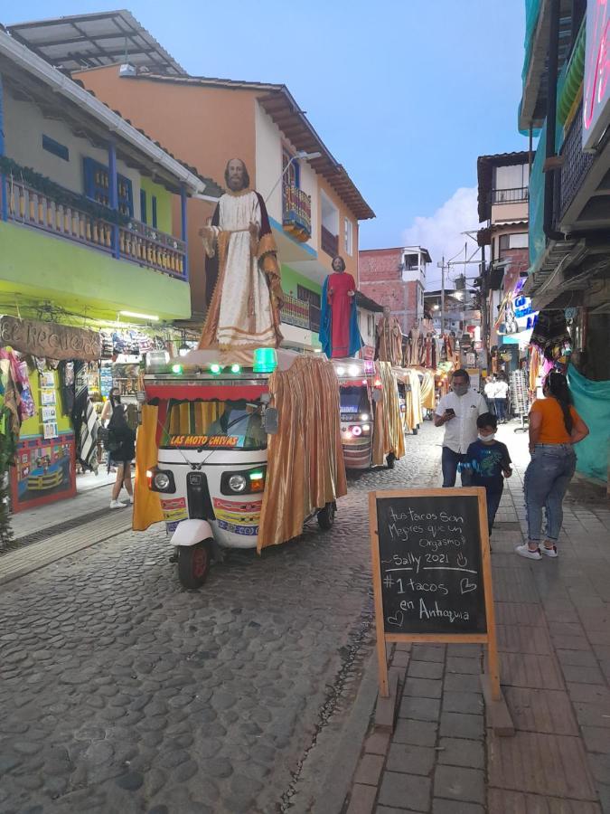 El Paraiso Paisa 5 Minutos Del Malecon Parqueadero Privado A Guatapé 외부 사진