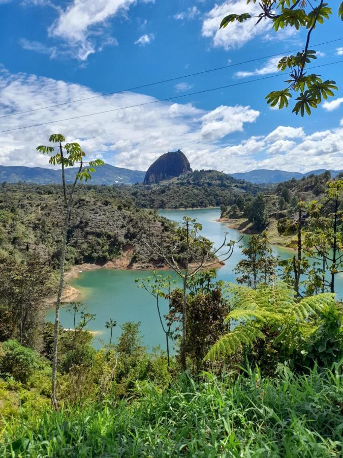 El Paraiso Paisa 5 Minutos Del Malecon Parqueadero Privado A Guatapé 외부 사진